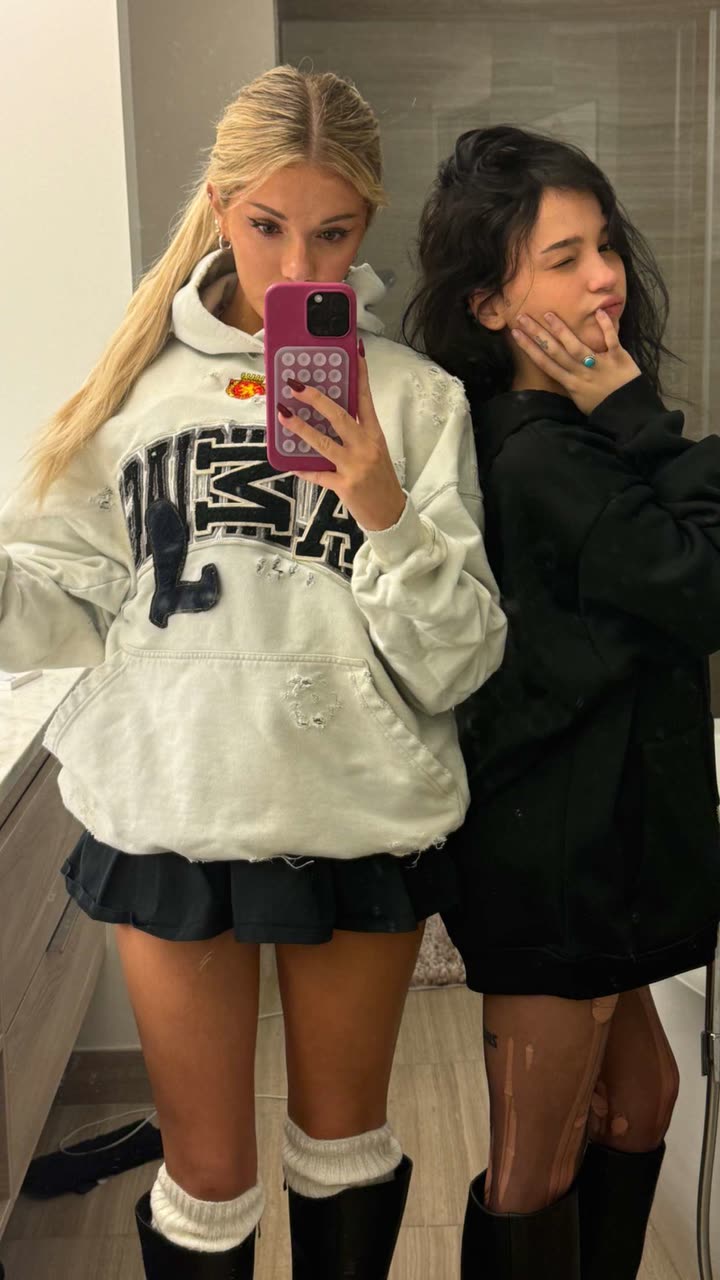 breckiehill snapchat image archive image