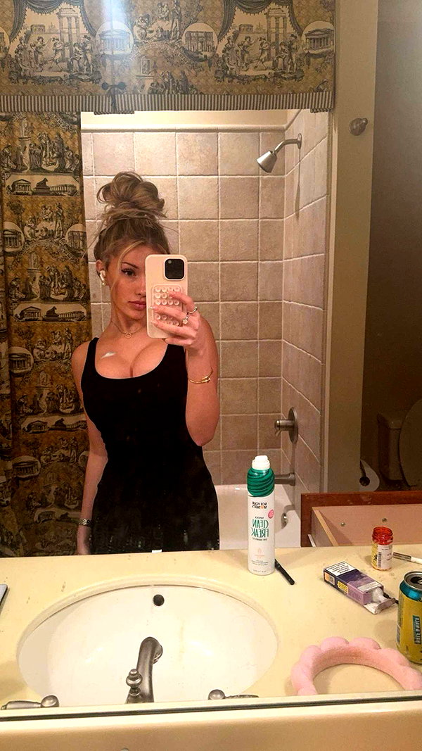 breckiehill snapchat image archive image
