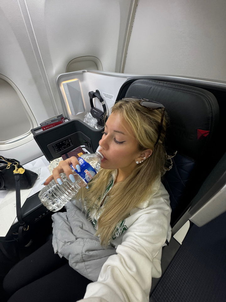 breckiehill snapchat image archive image