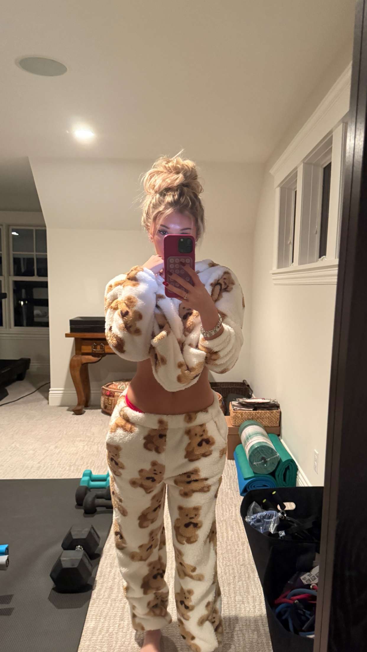 breckiehill snapchat image archive image