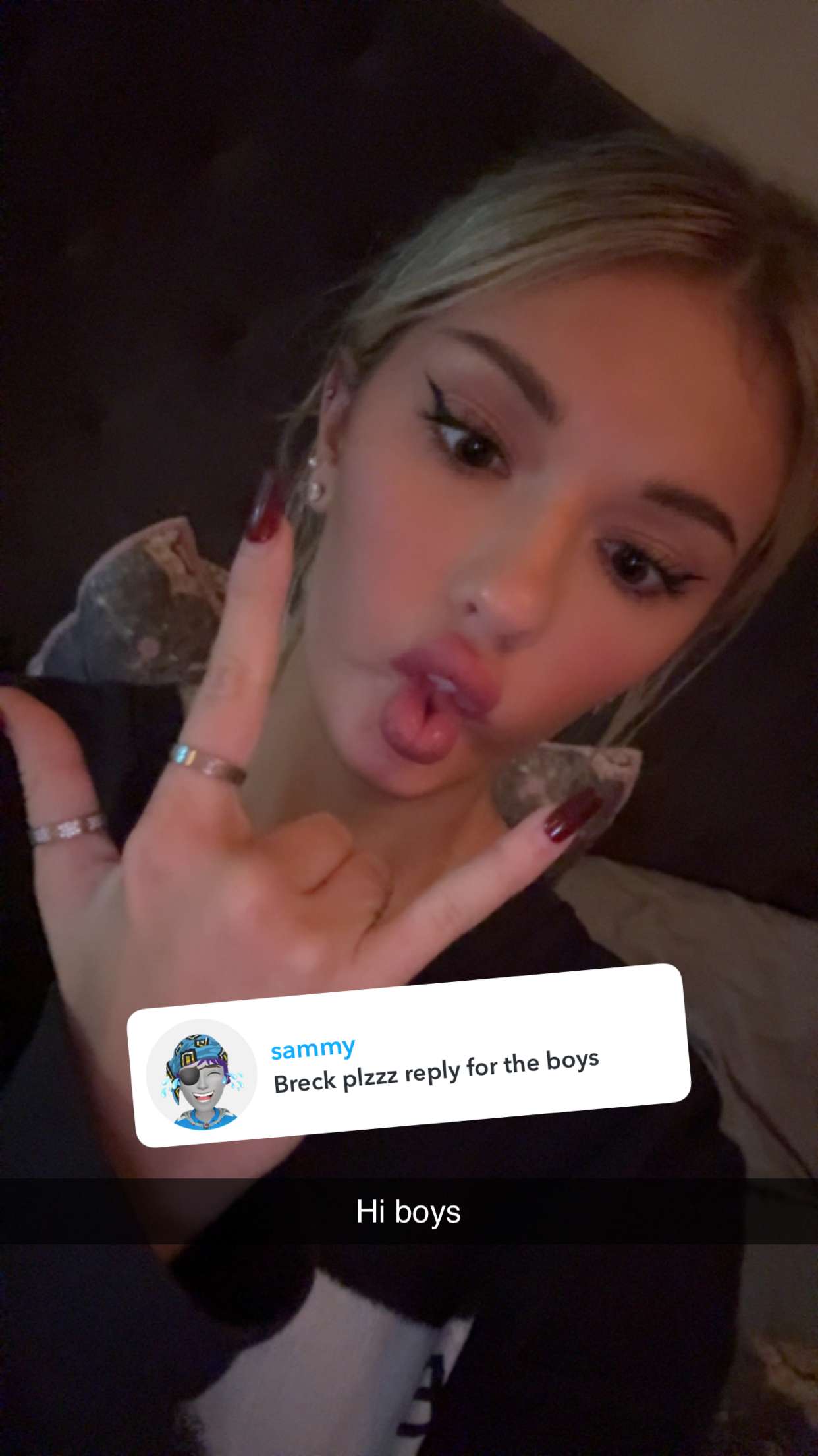 breckiehill snapchat image archive image