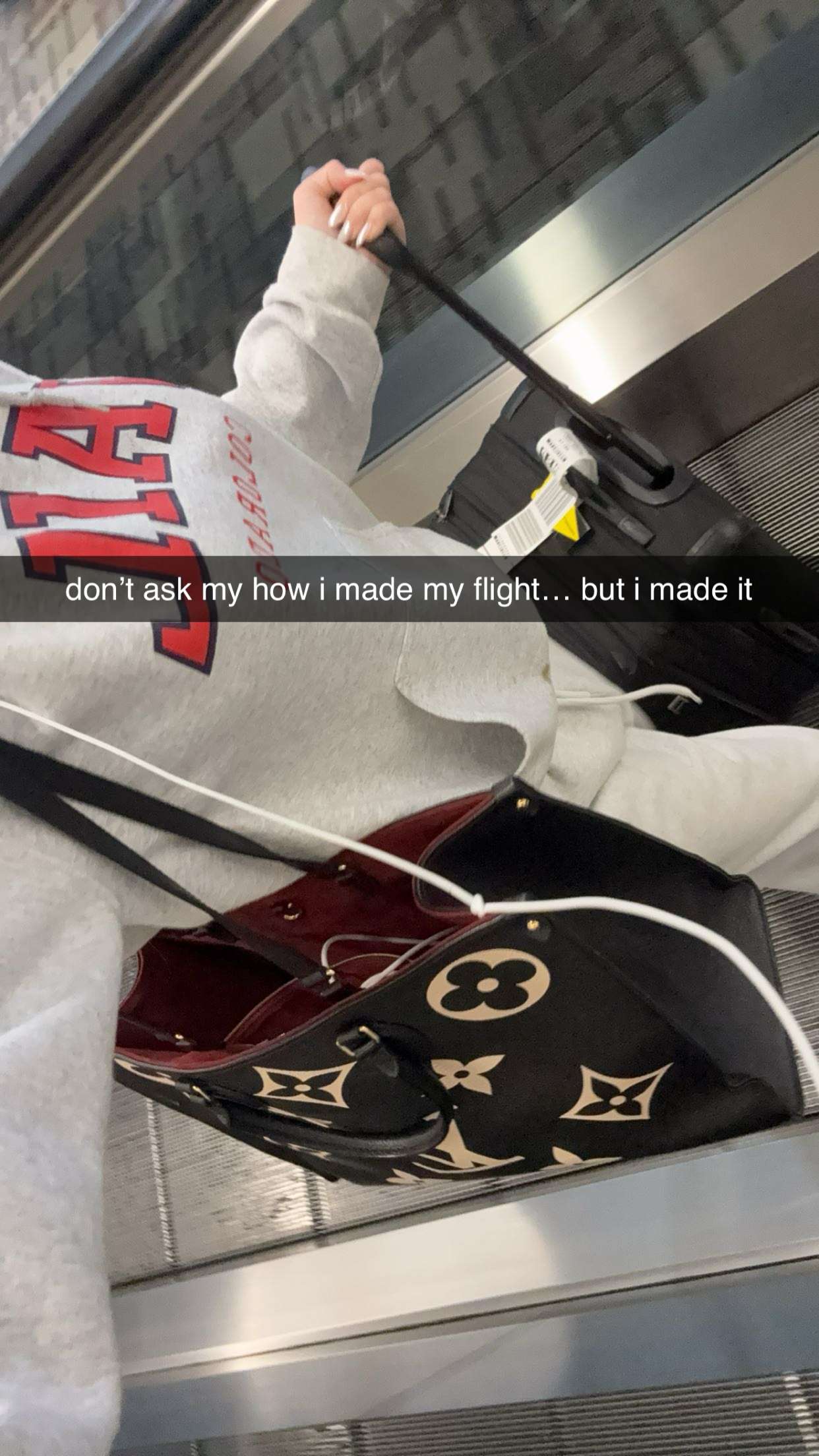 breckiehill snapchat image archive image