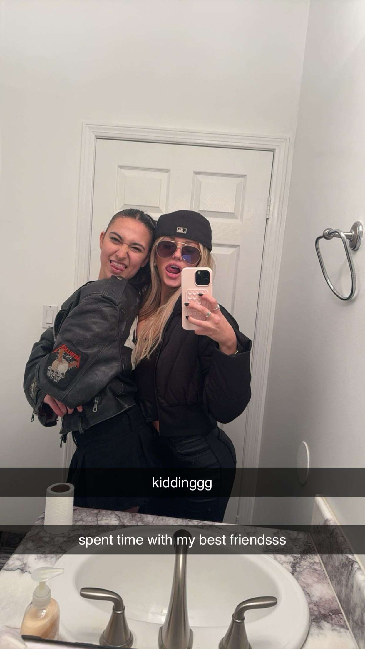 breckiehill snapchat image archive image