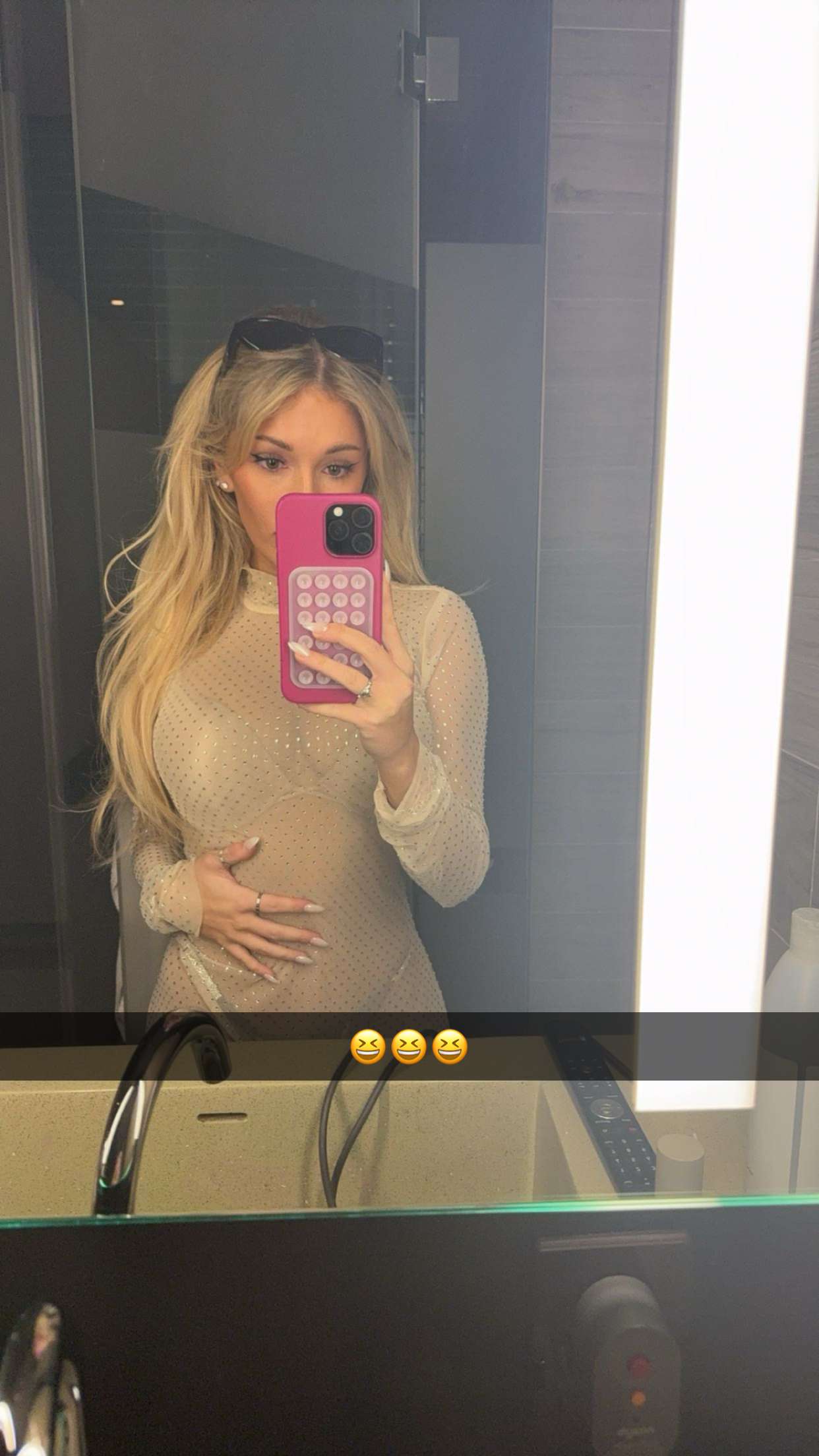 breckiehill snapchat image archive image