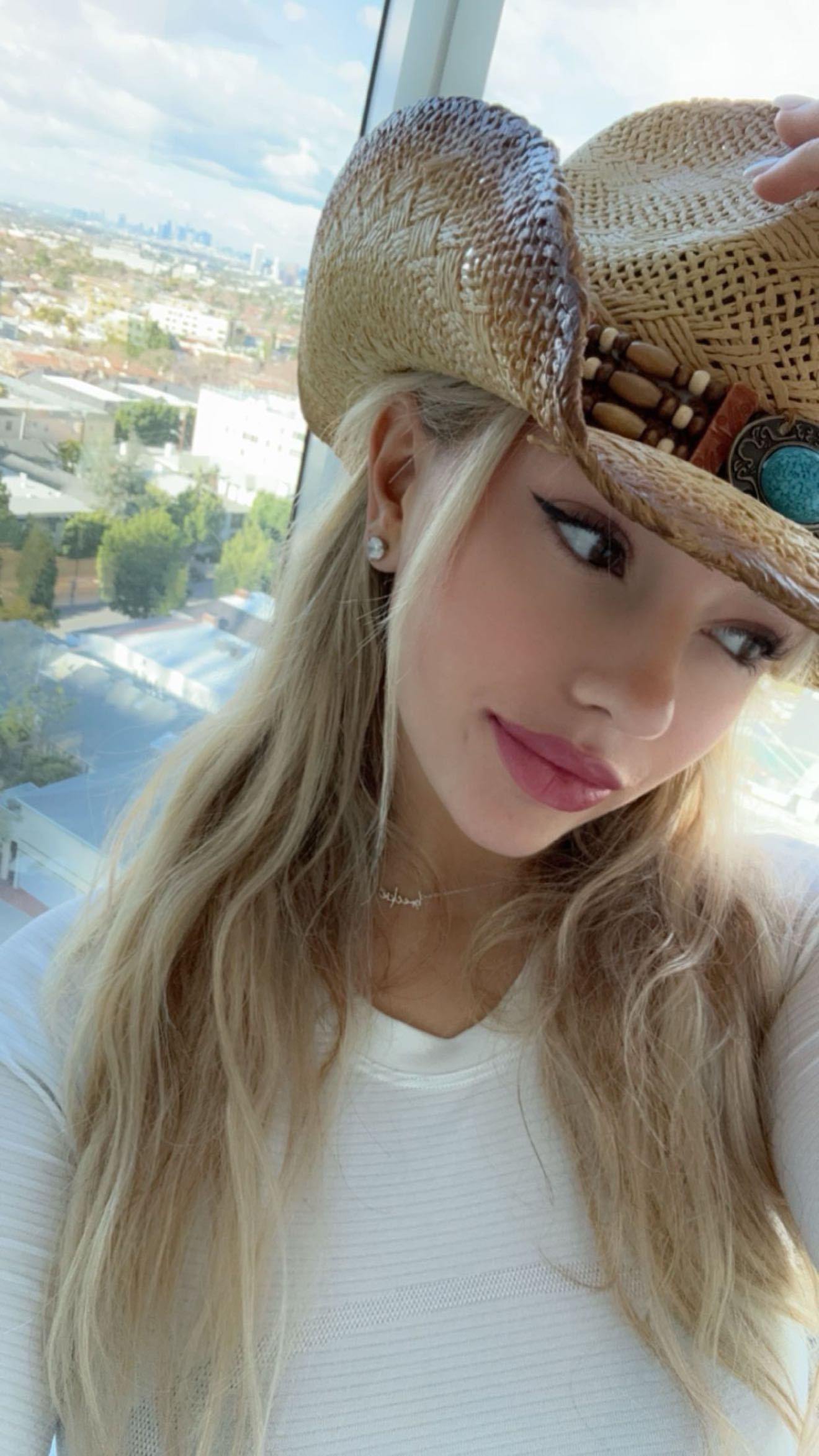 breckiehill snapchat image archive image