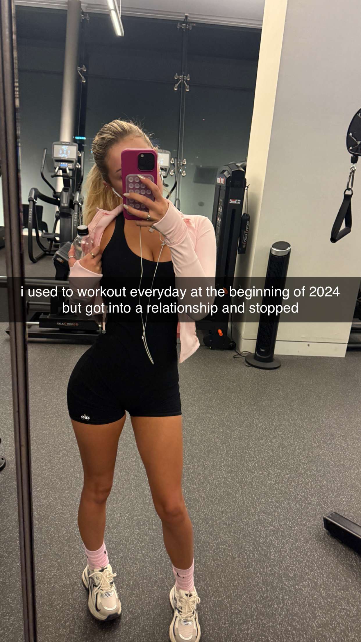 breckiehill snapchat image archive image