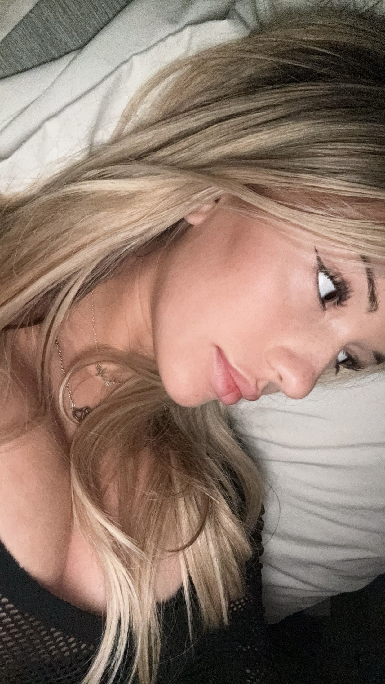 breckiehill snapchat image archive image