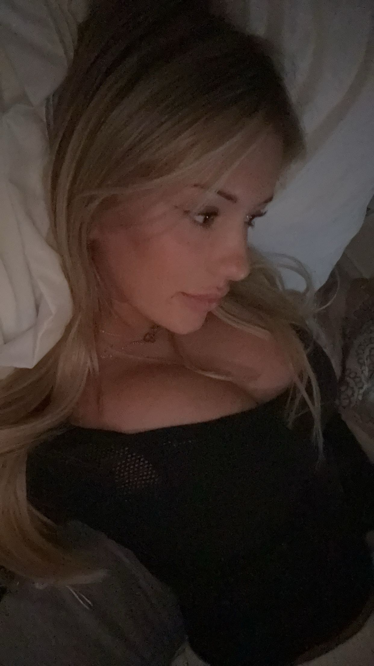 breckiehill snapchat image archive image