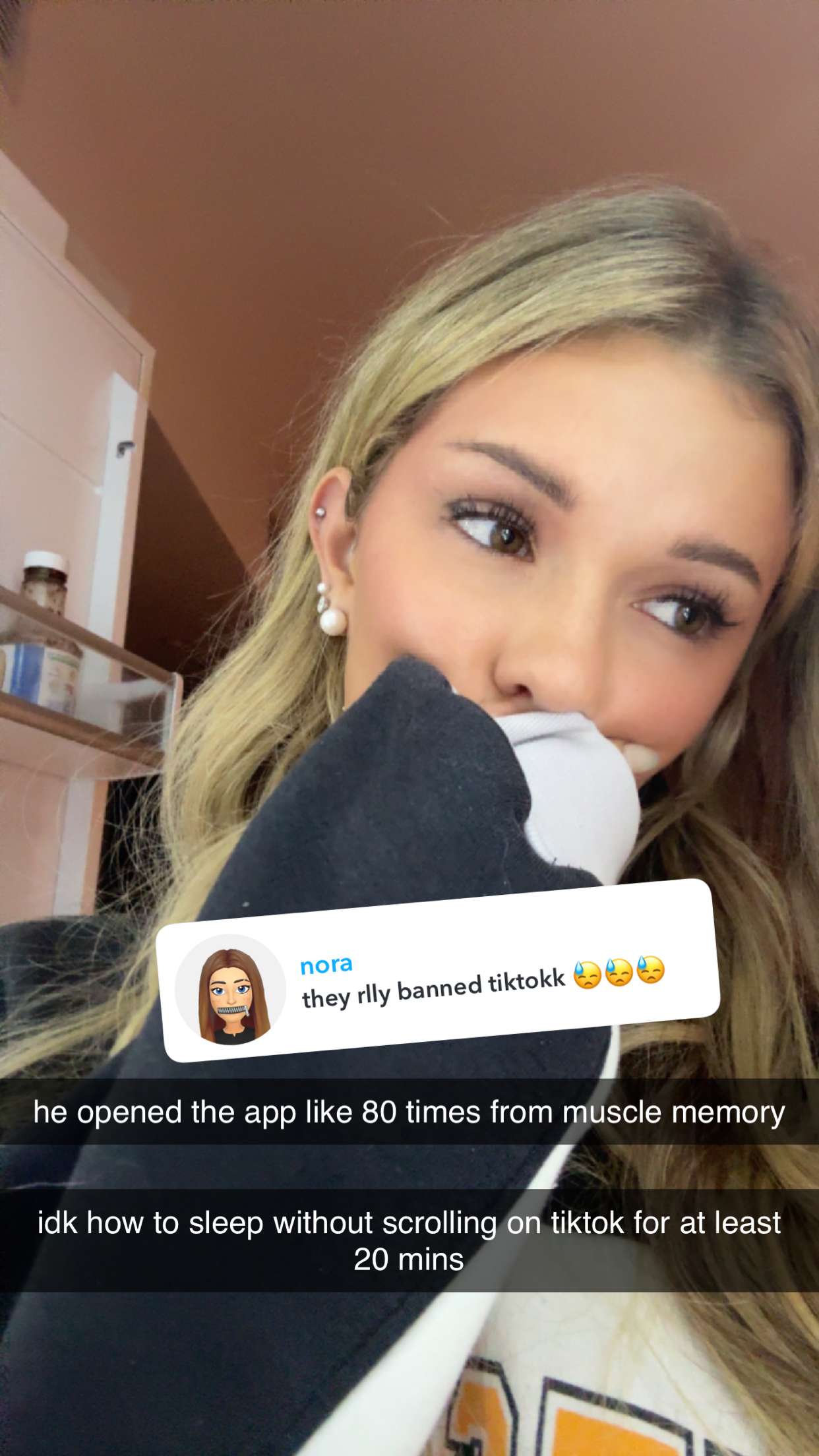 breckiehill snapchat image archive image