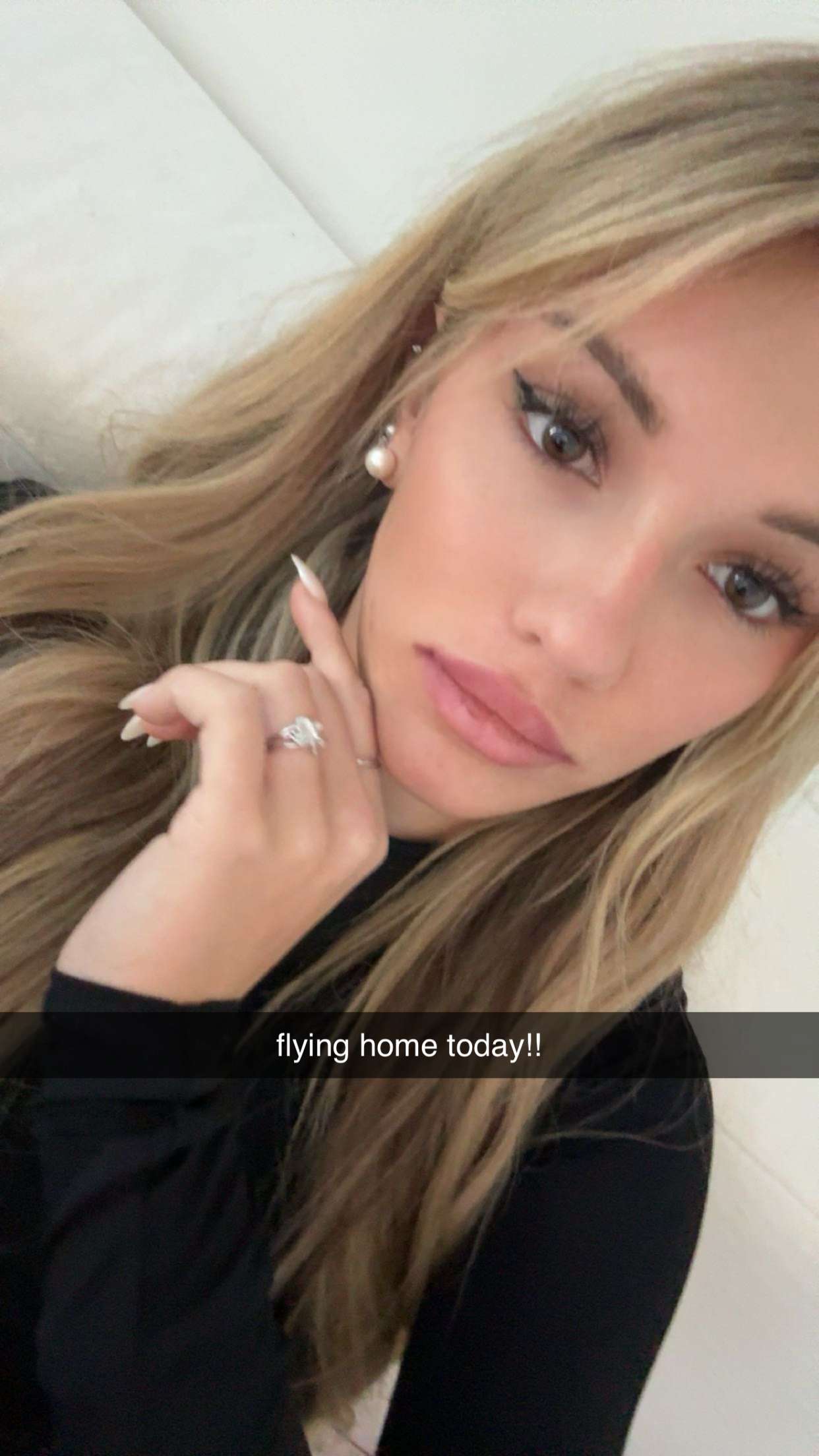 breckiehill snapchat image archive image