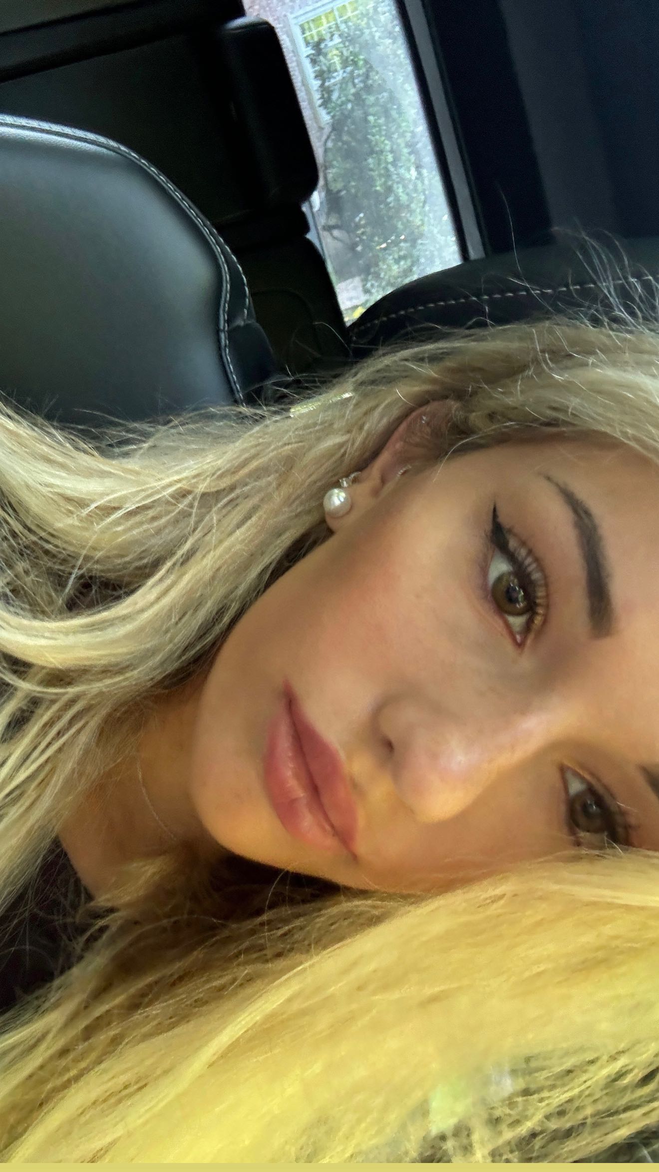 breckiehill snapchat image archive image