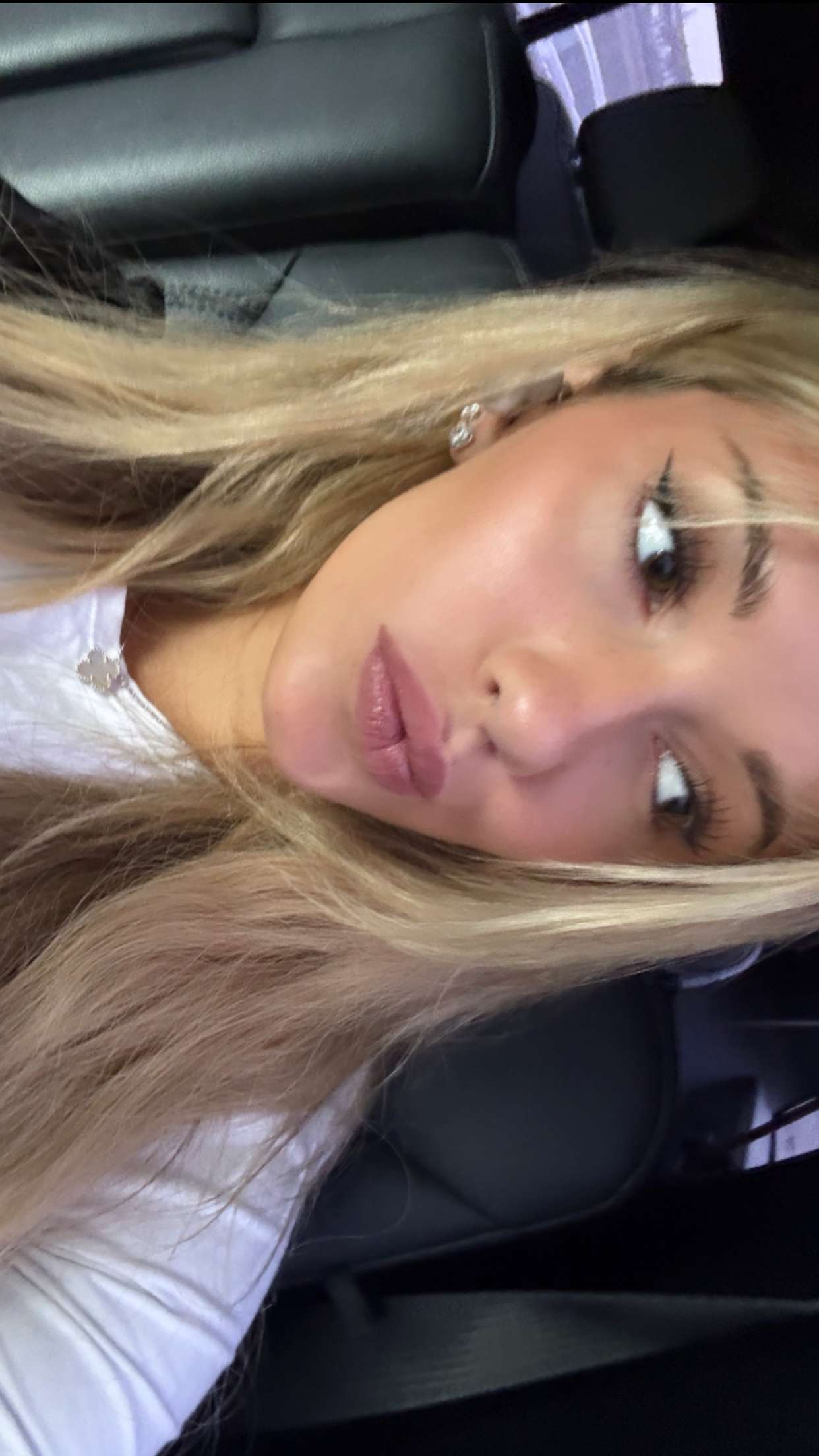 breckiehill snapchat image archive image