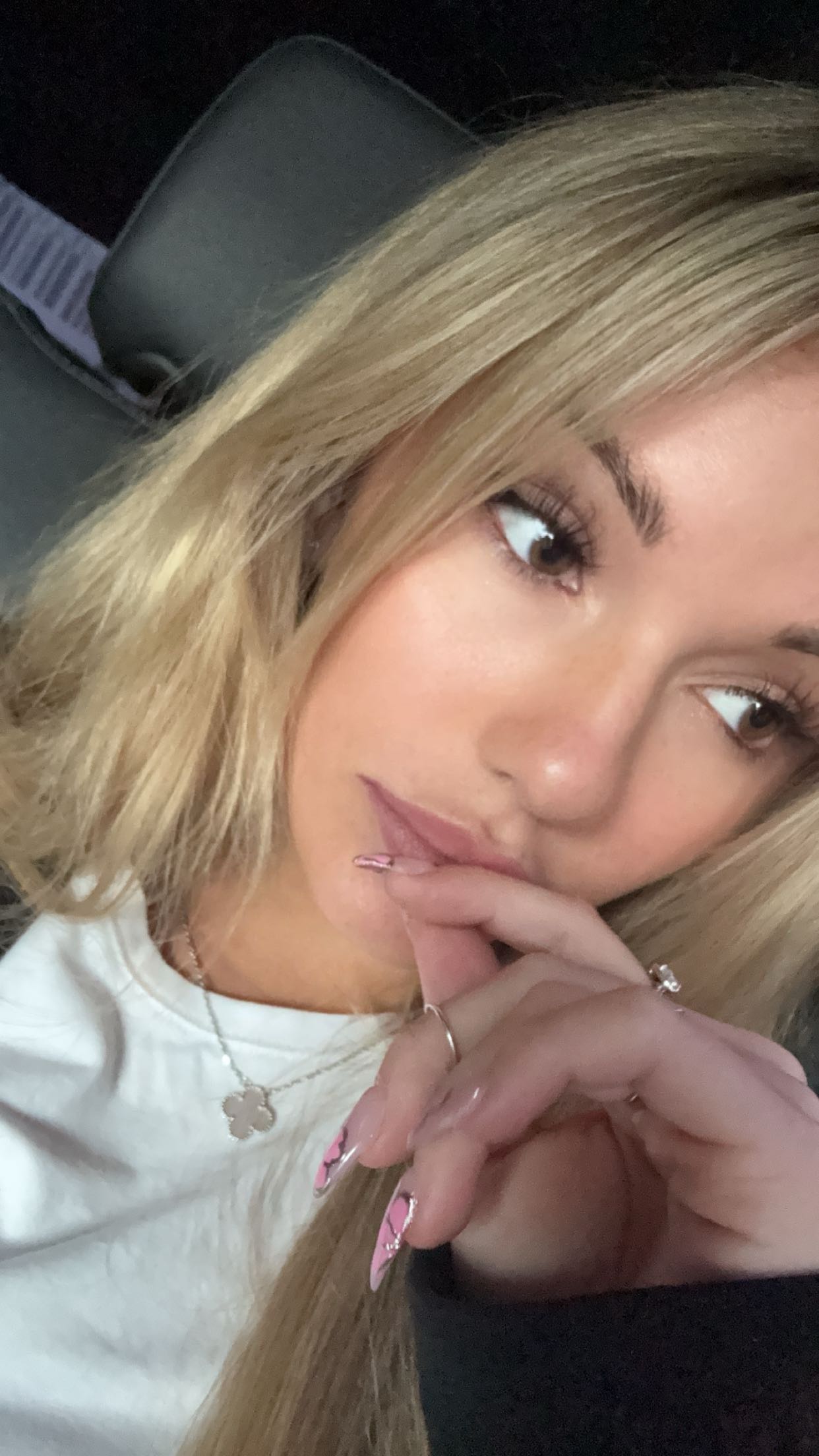 breckiehill snapchat image archive image