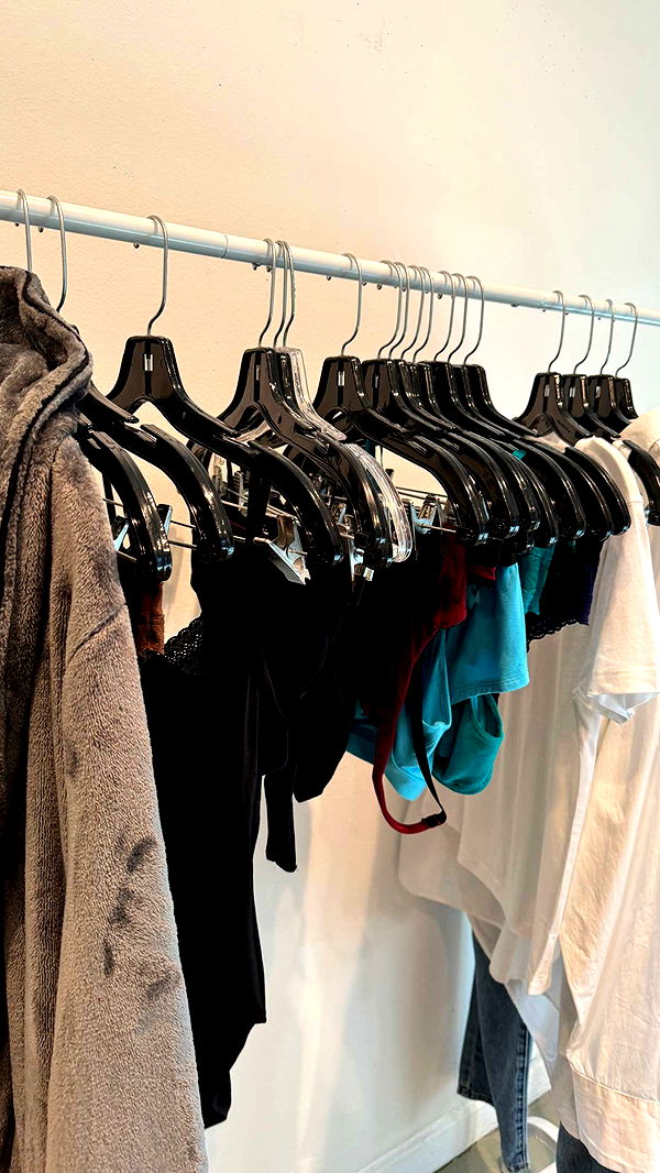 breckiehill image ~ Altpins