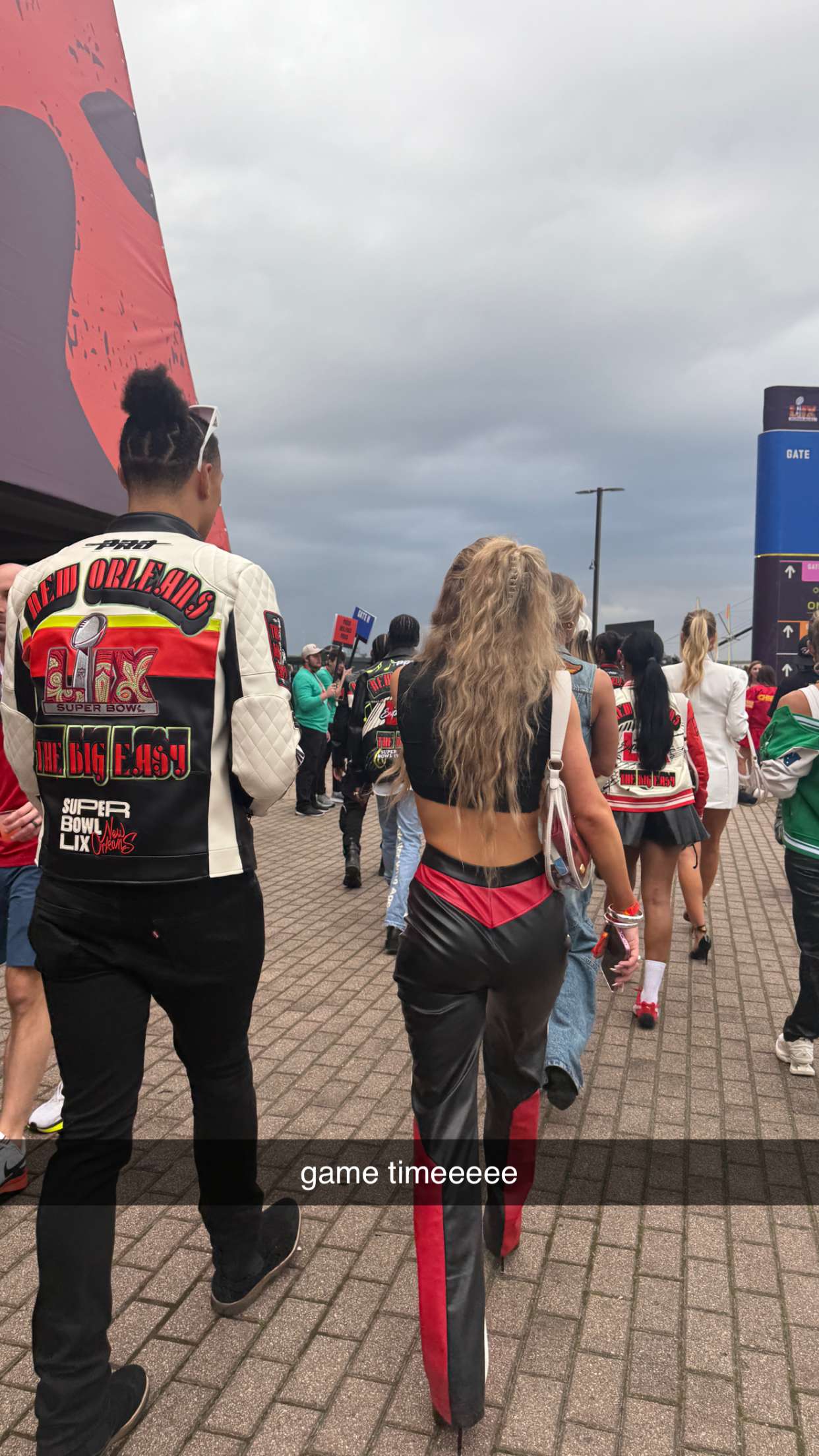 breckiehill snapchat image archive image