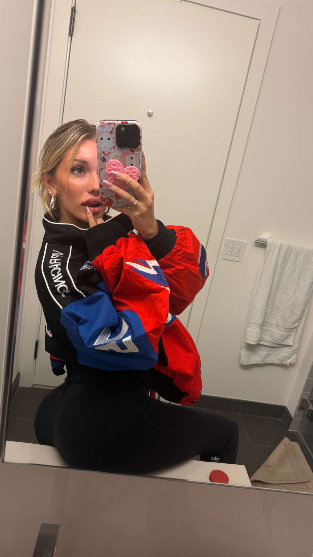 breckiehill snapchat image archive image