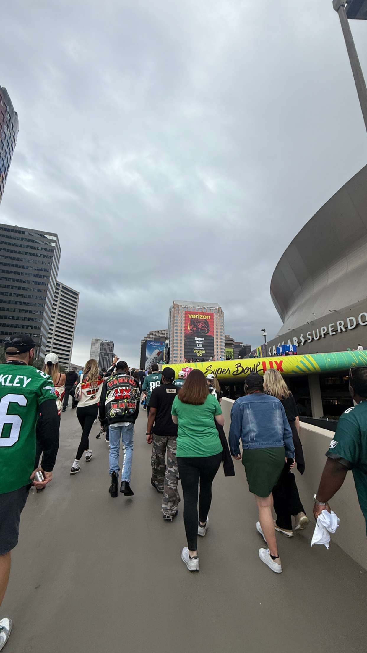 breckiehill snapchat image archive image