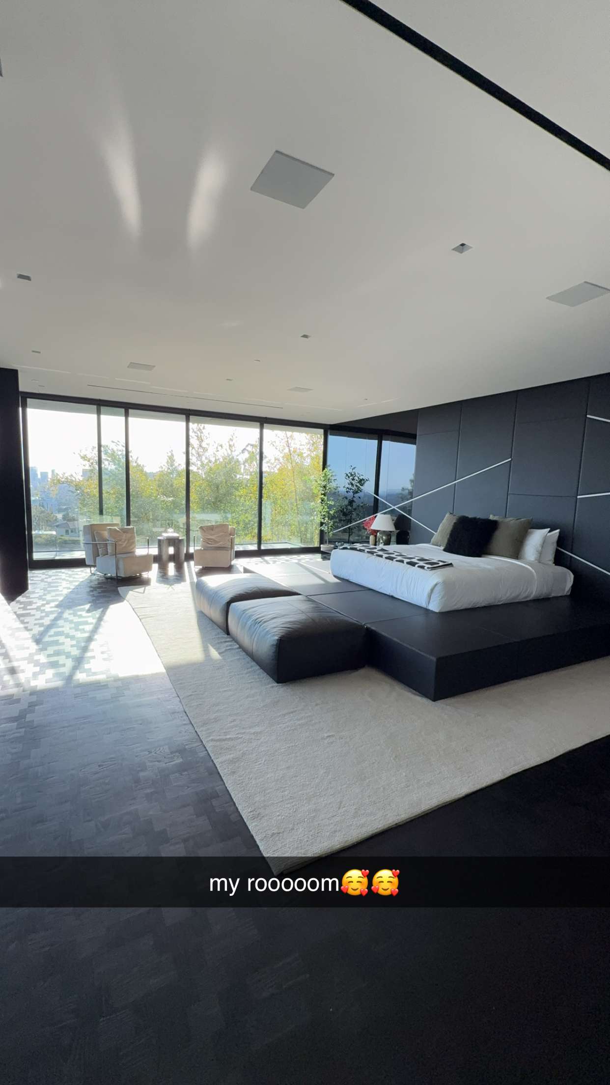 breckiehill snapchat image archive image