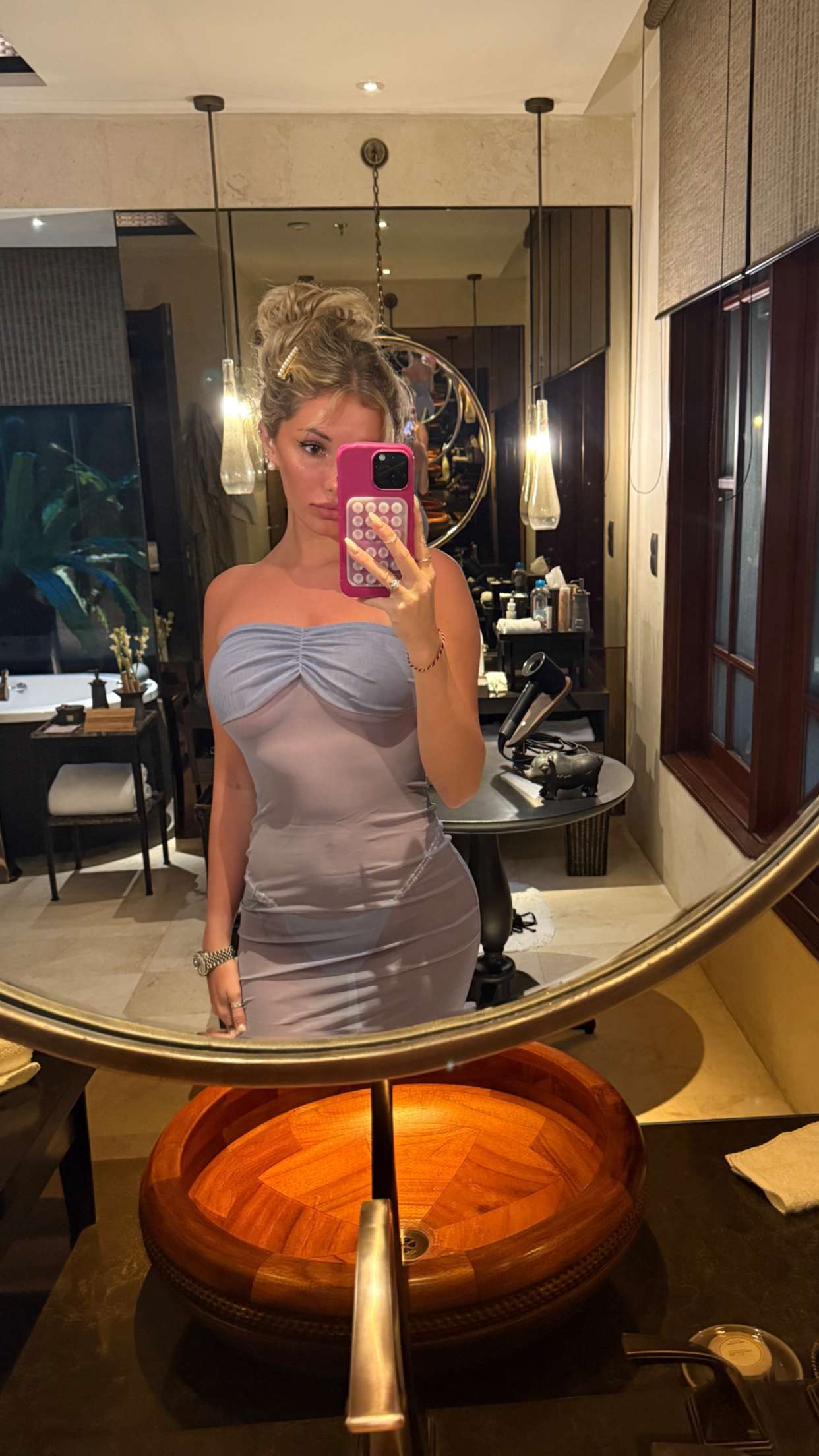 breckiehill snapchat image archive image