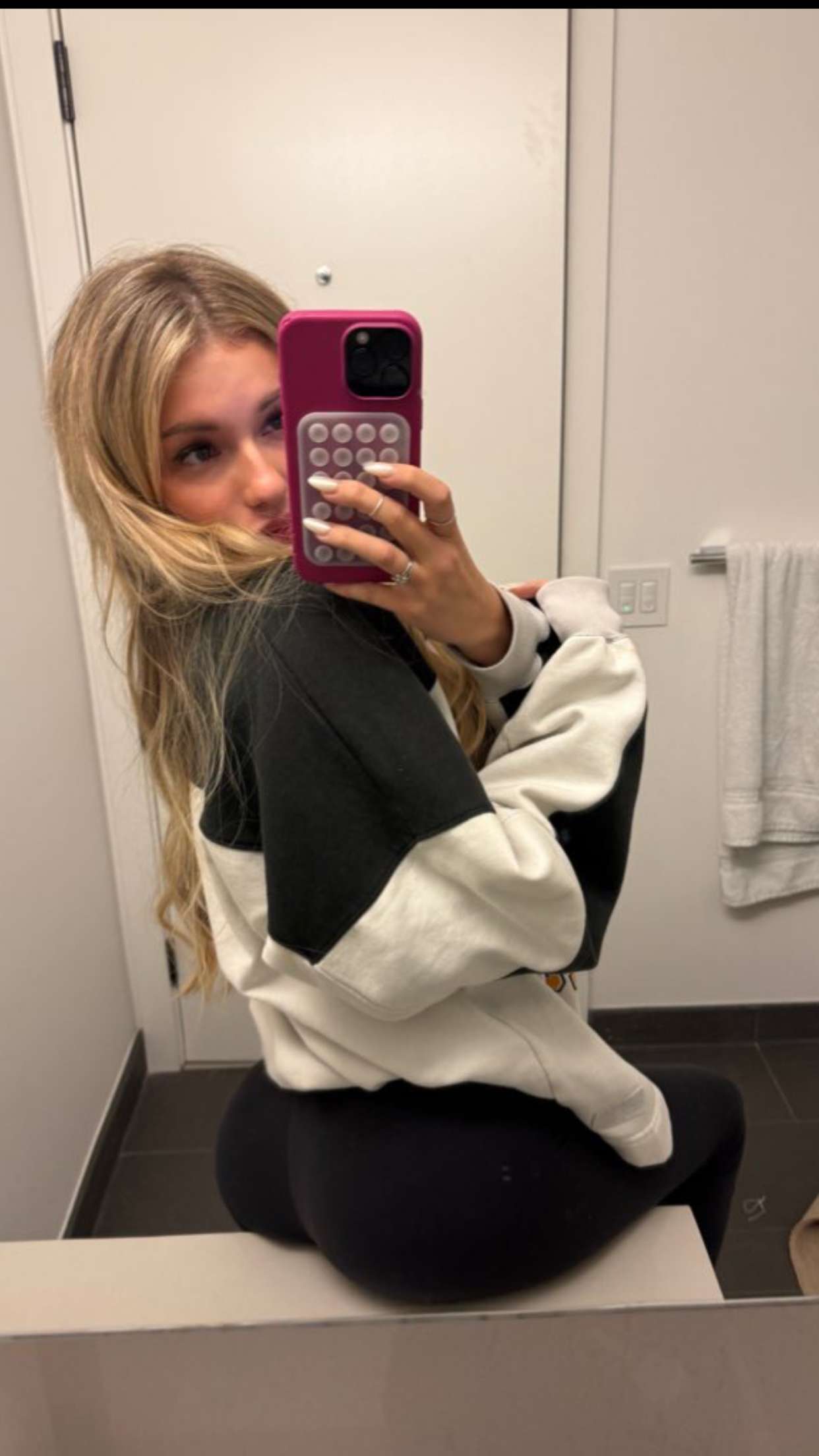 breckiehill snapchat image archive image