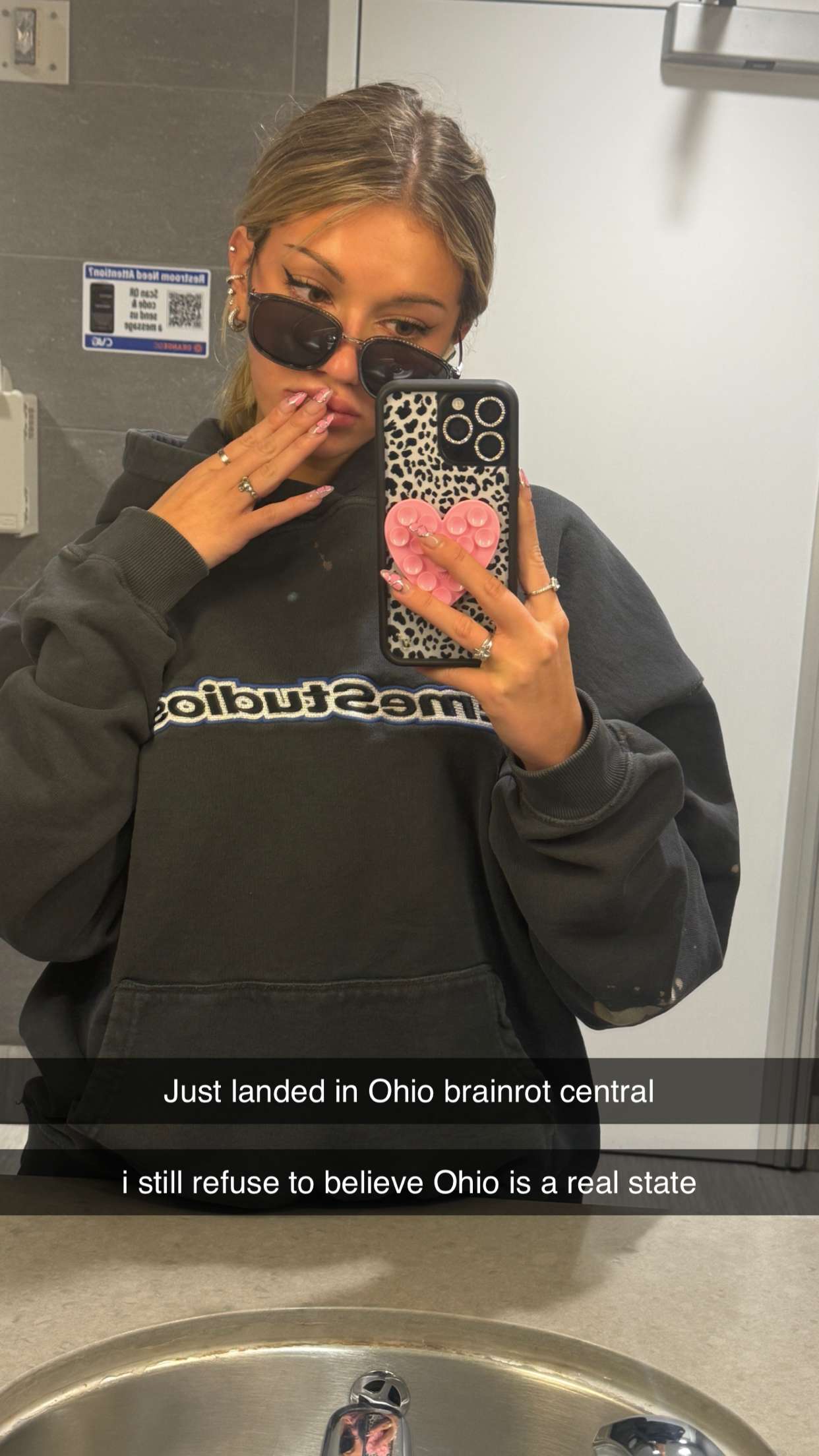 breckiehill snapchat image archive image