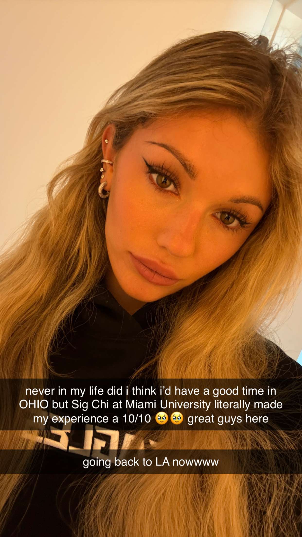 breckiehill snapchat image archive image