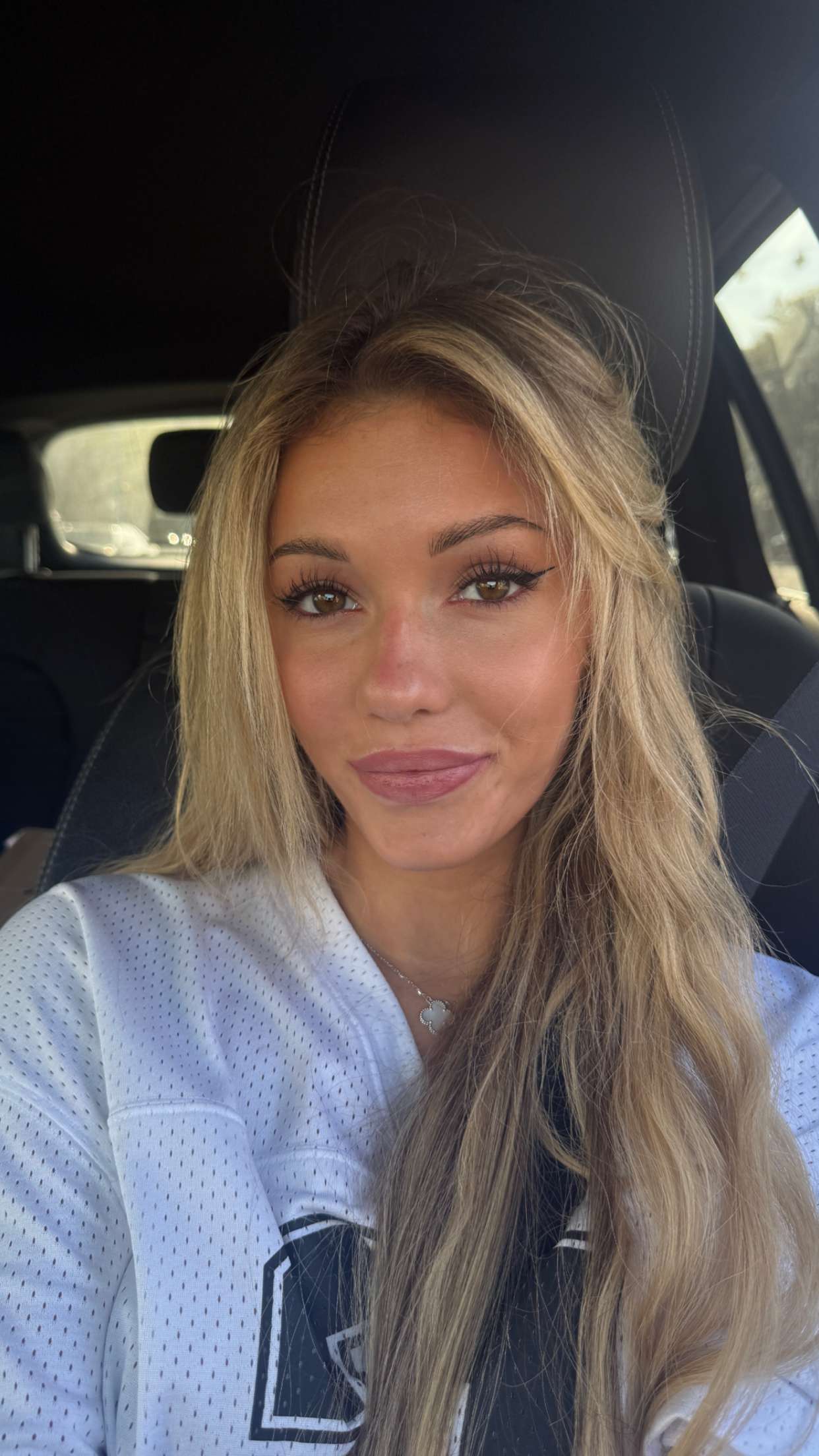 breckiehill snapchat image archive image