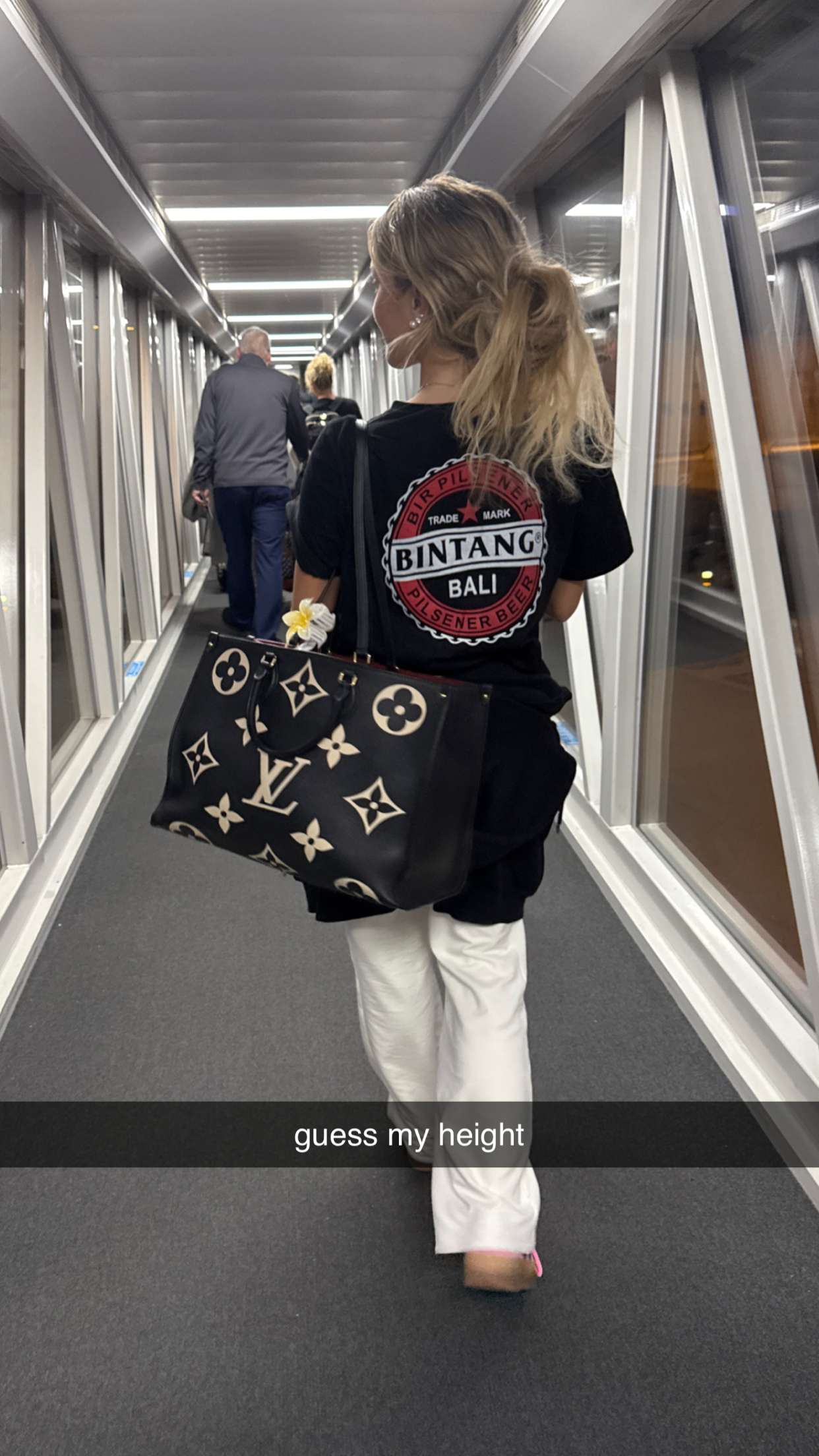 breckiehill snapchat image archive image