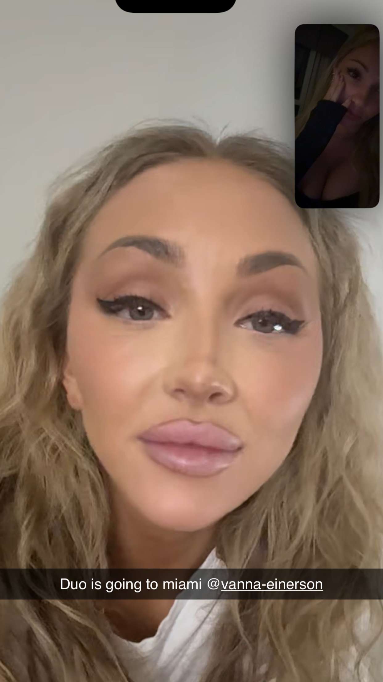 breckiehill snapchat image archive image