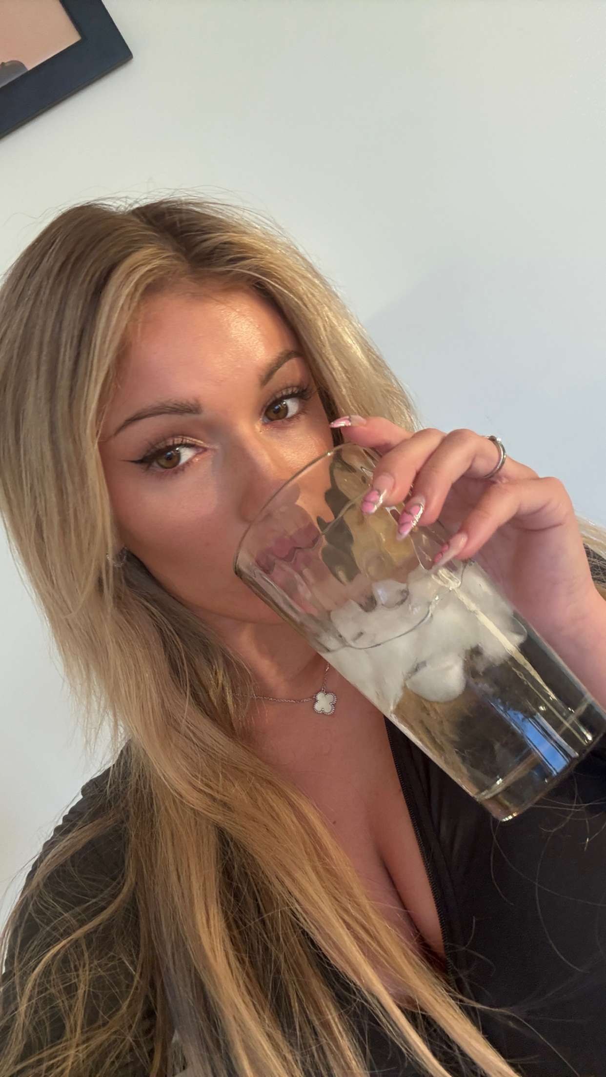 breckiehill snapchat image archive image