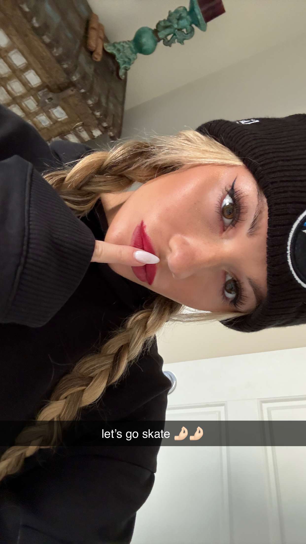 breckiehill snapchat image archive image