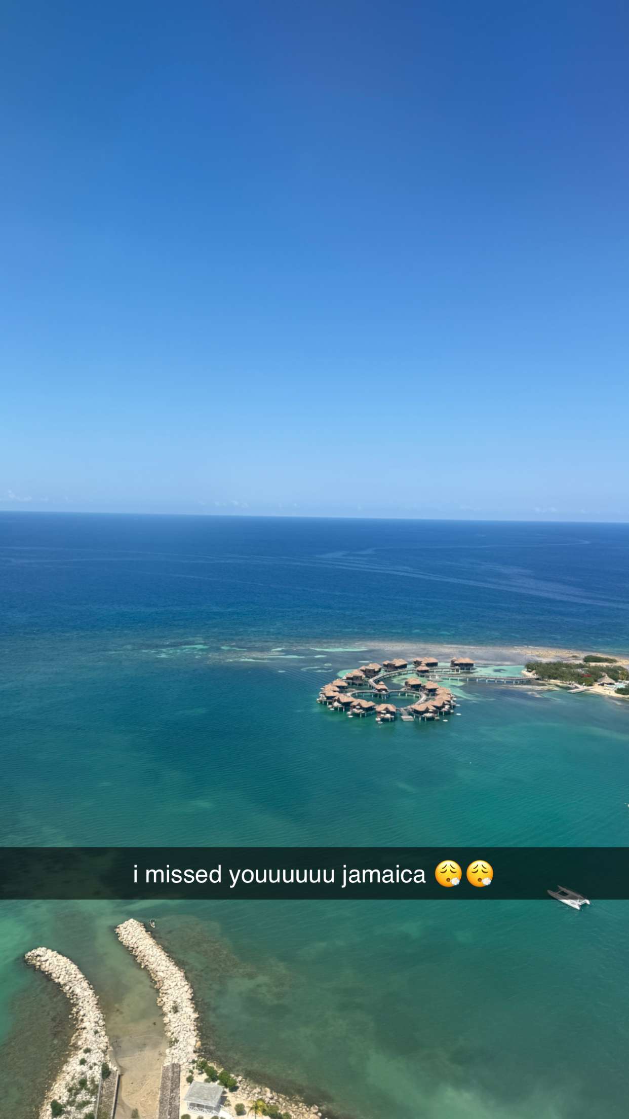 breckiehill snapchat image archive image