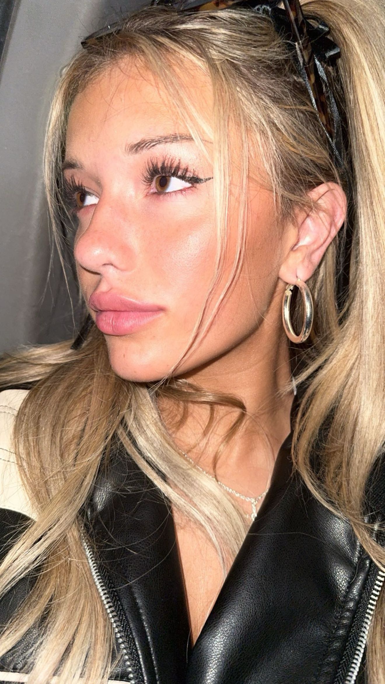 breckiehill snapchat image archive image