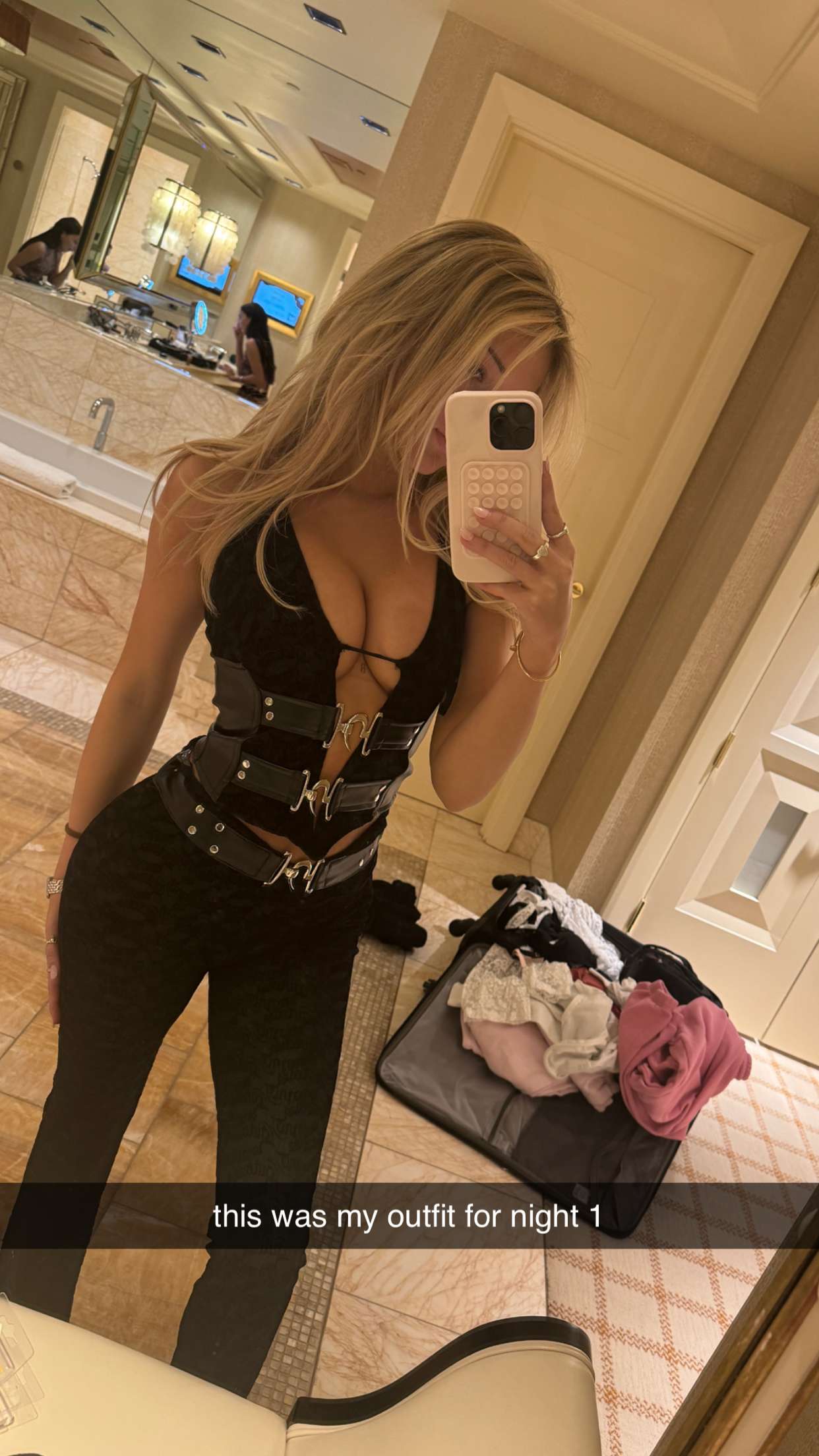 breckiehill snapchat image archive image