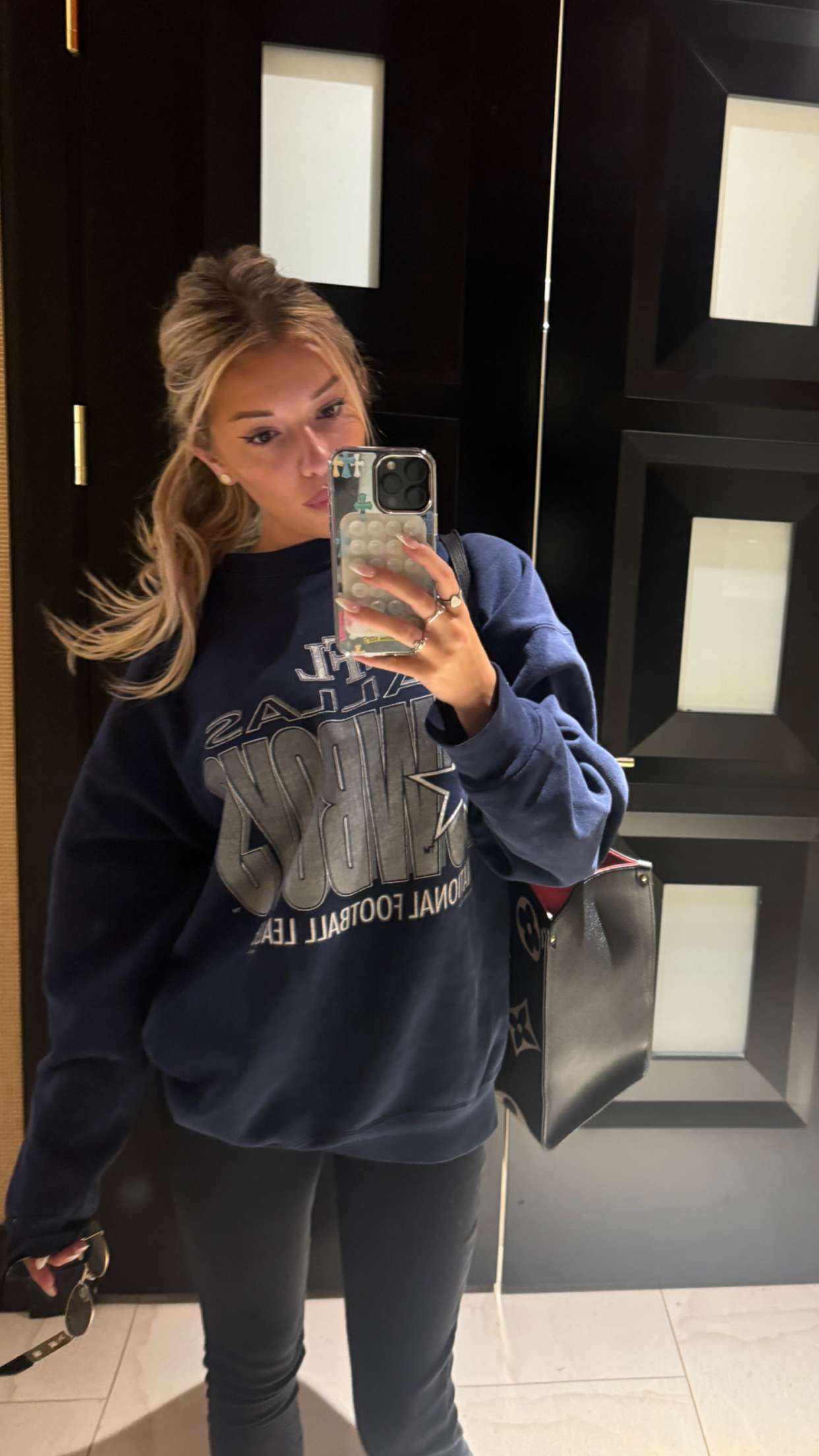 breckiehill snapchat image archive image