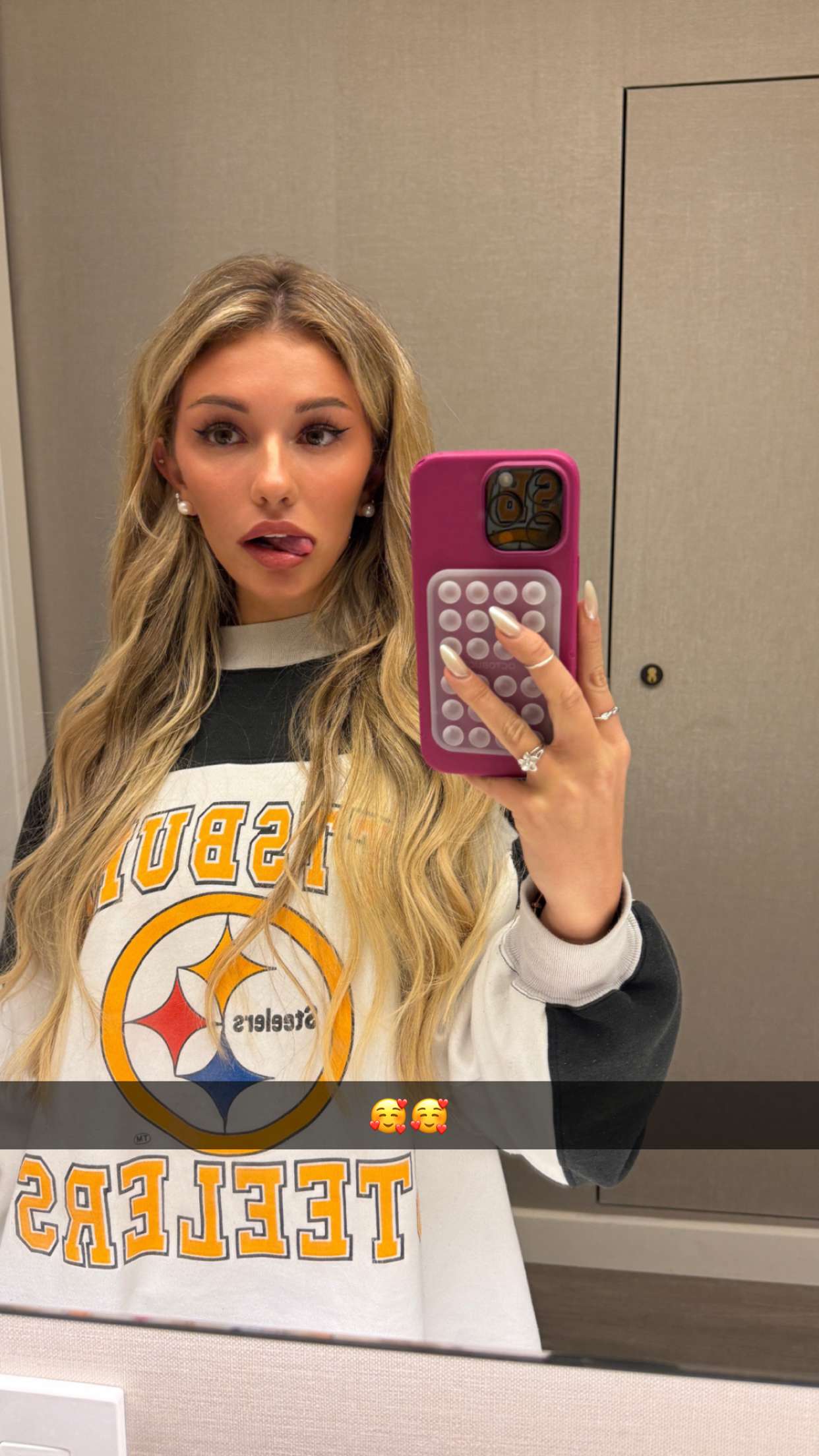 breckiehill snapchat image archive image