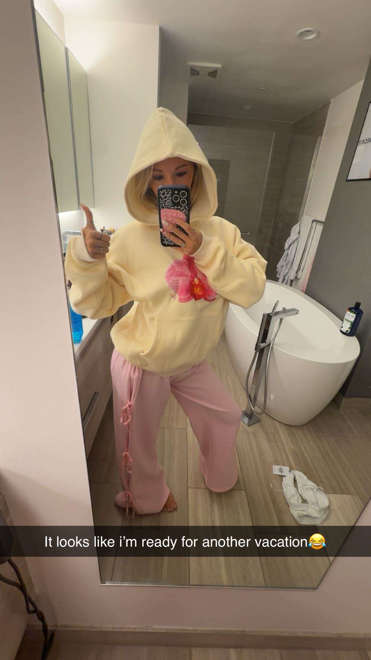 breckiehill snapchat image archive image