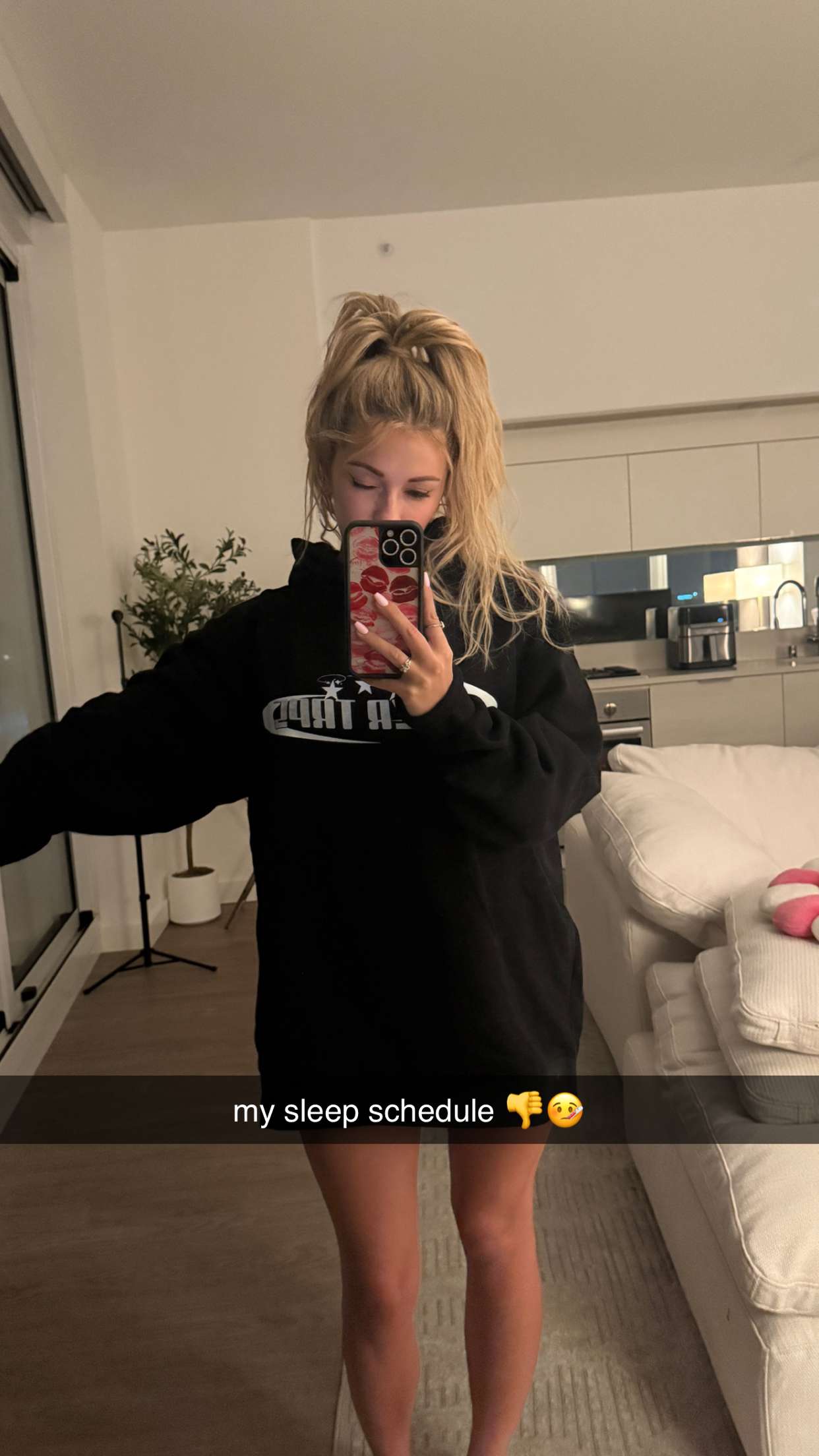 breckiehill snapchat image archive image