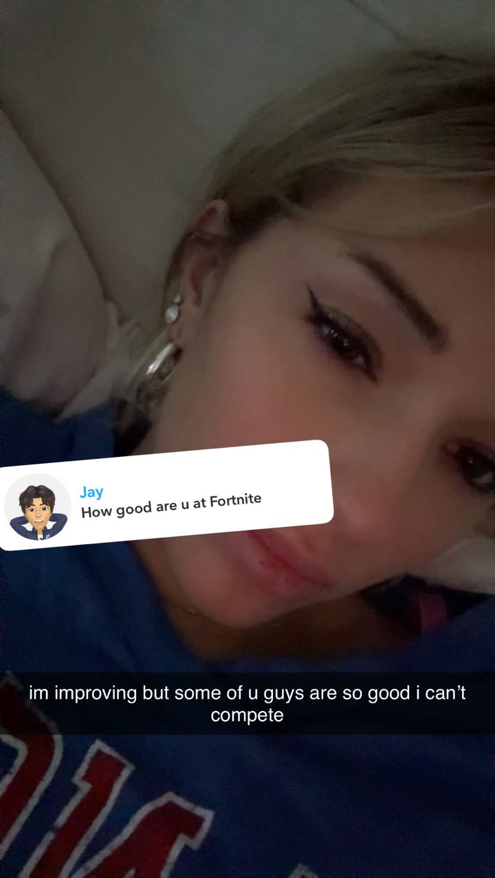 breckiehill snapchat image archive image