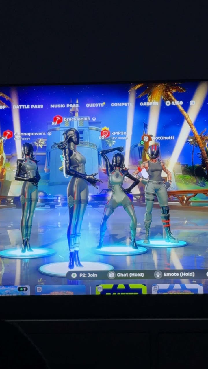 breckiehill snapchat image archive image