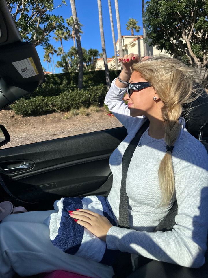 breckiehill snapchat image archive image