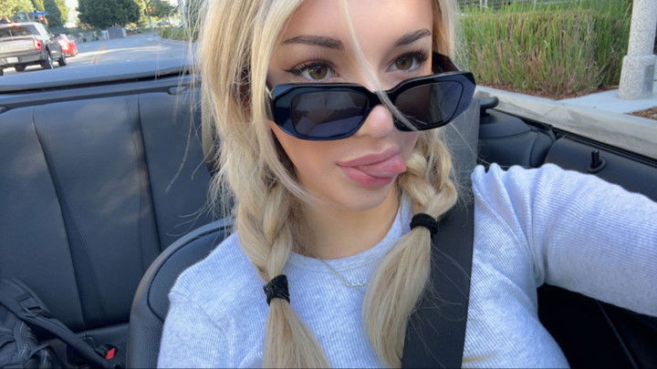 breckiehill snapchat image archive image