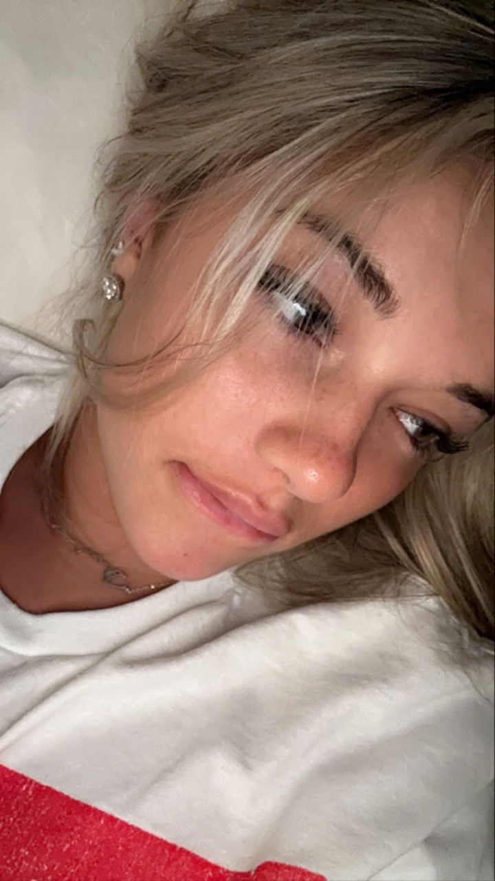 breckiehill snapchat image archive image