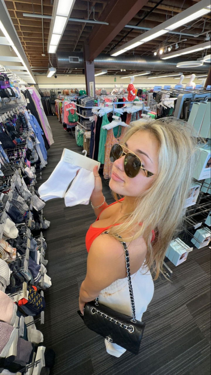 breckiehill snapchat image archive image