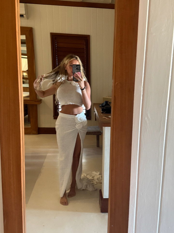 breckiehill snapchat image archive image