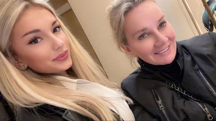 breckiehill snapchat image archive image