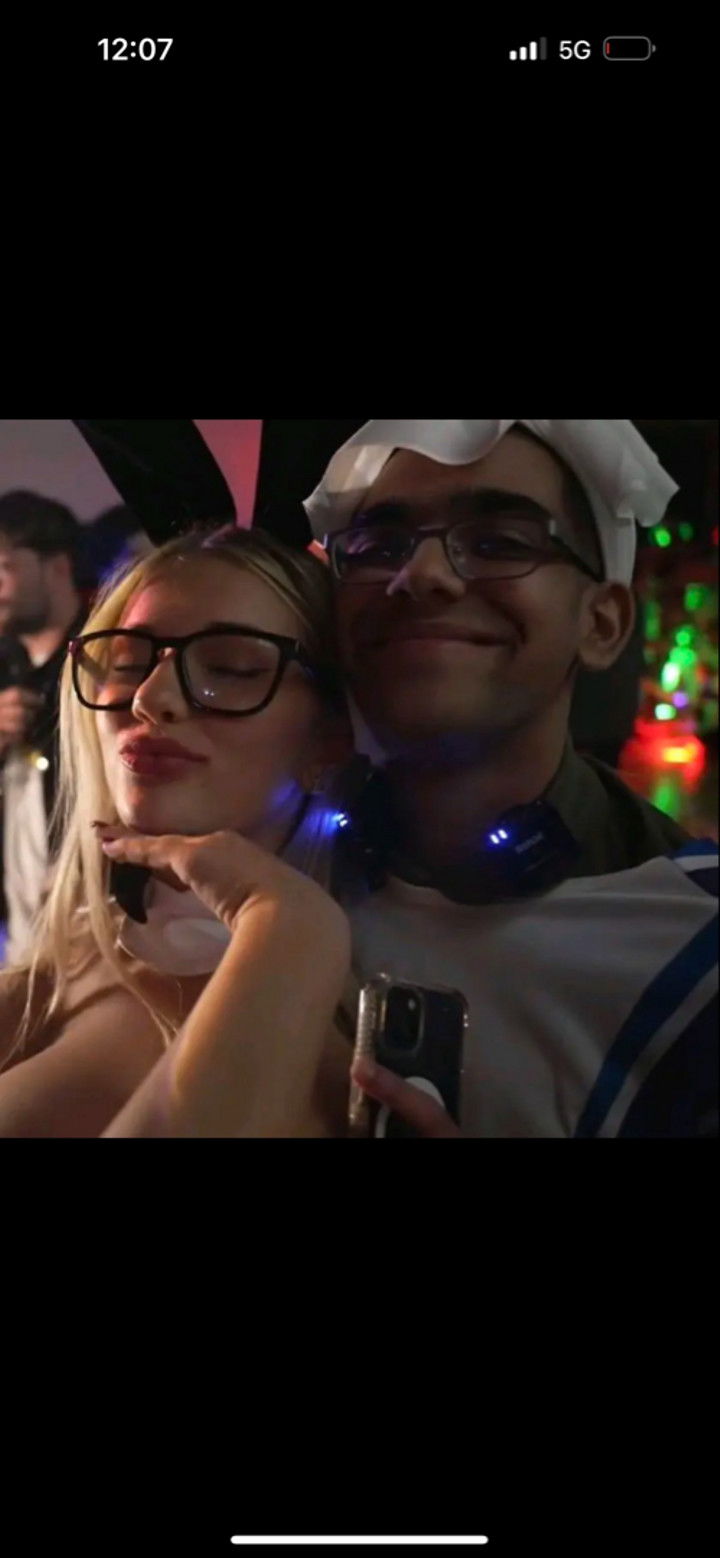 breckiehill snapchat image archive image