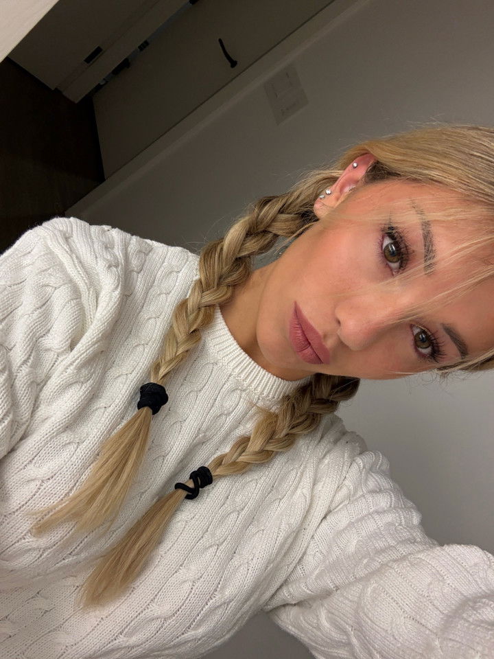 breckiehill snapchat image archive image