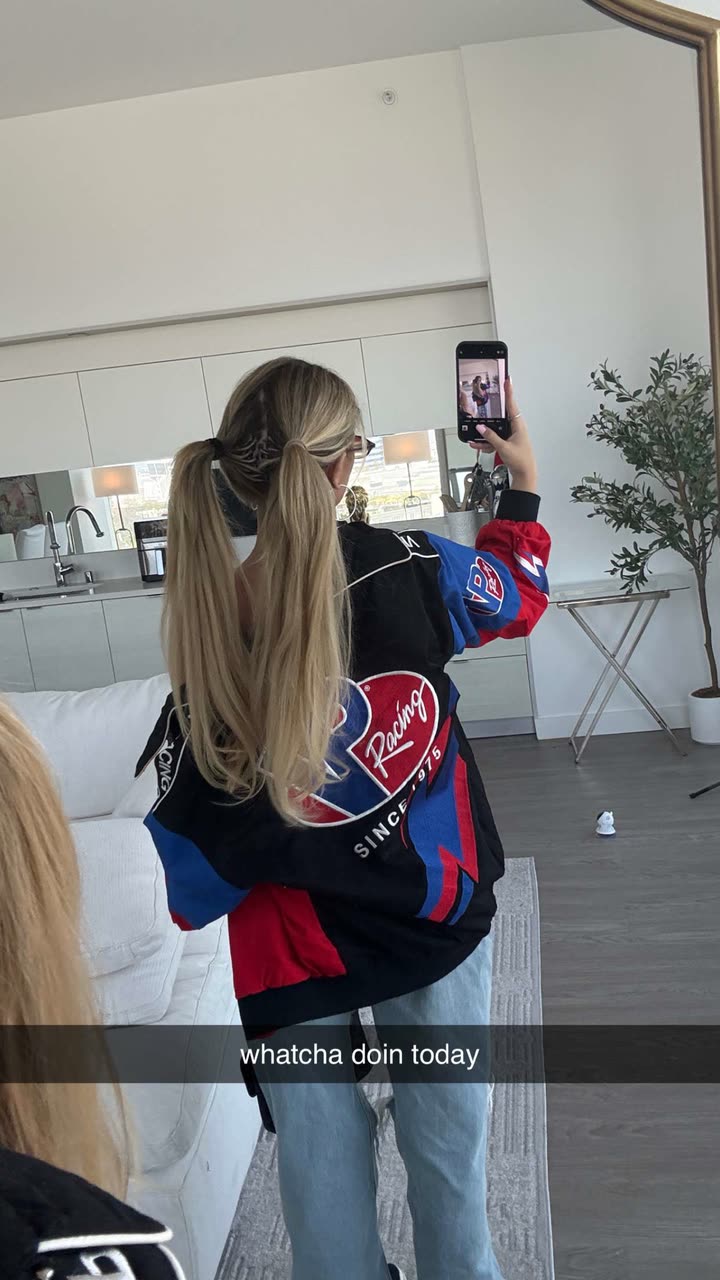 breckiehill snapchat image archive image