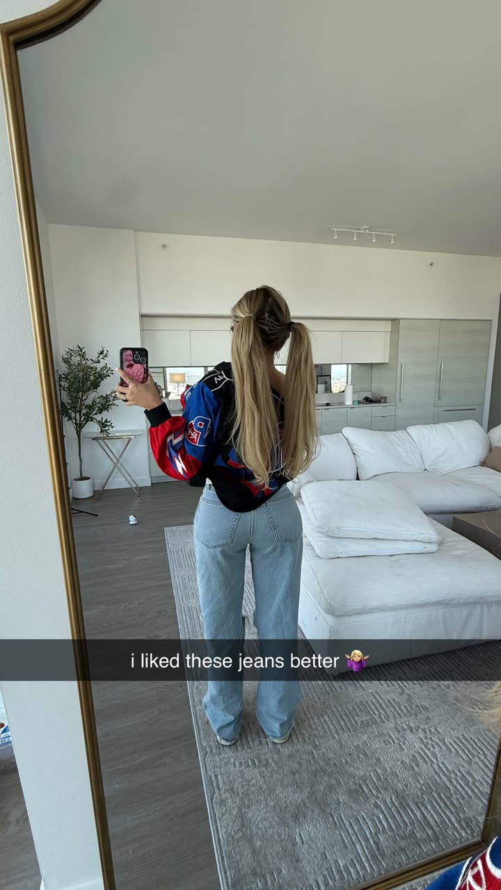 breckiehill snapchat image archive image